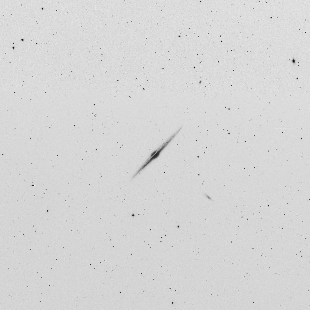 ngc4565-4562.jpg